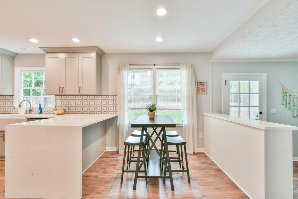 Cozy Home With Arcade, Ping Pong & Fenced Backyard Lawrenceville Buitenkant foto