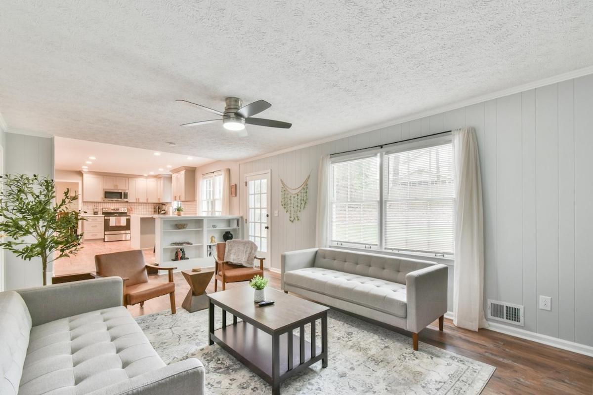 Cozy Home With Arcade, Ping Pong & Fenced Backyard Lawrenceville Buitenkant foto